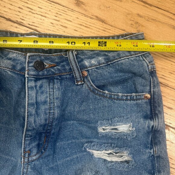 Article Relaxed Fit Distressed Floral Embroidered Jeans - XS/S - Picture 6 of 7